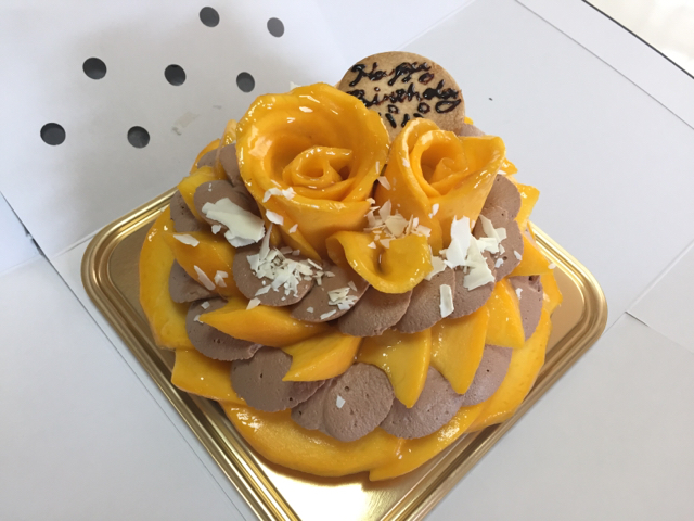コムサカフェで 誕生日ケーキを ミミのおでかけブログ